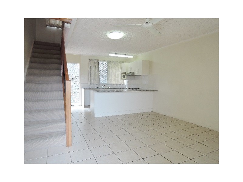 6/2 Bundock Street, Castle Hill QLD 4810