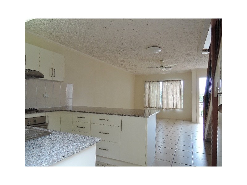 6/2 Bundock Street, Castle Hill QLD 4810