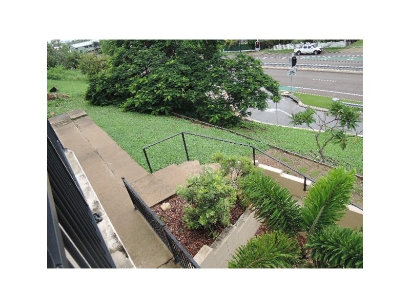 6/2 Bundock Street, Castle Hill QLD 4810