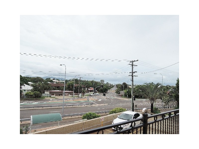 6/2 Bundock Street, Castle Hill QLD 4810