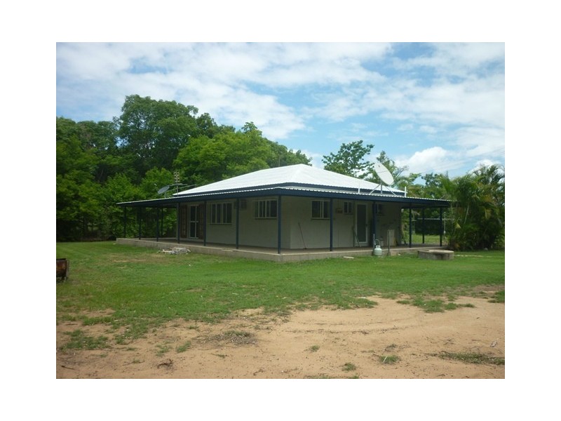 126 Clark Road, Majors Creek QLD 4816