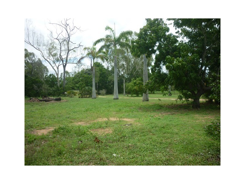 126 Clark Road, Majors Creek QLD 4816