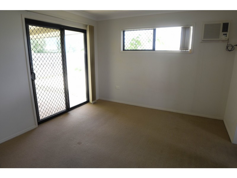 8 KITE STREET, Douglas QLD 4814