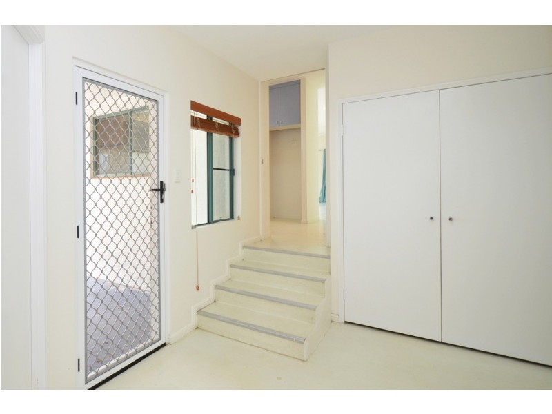 7 Regatta Crescent, Douglas QLD 4814