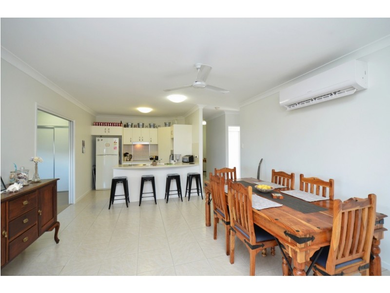 6 Glendower Street, Bushland Beach QLD 4818