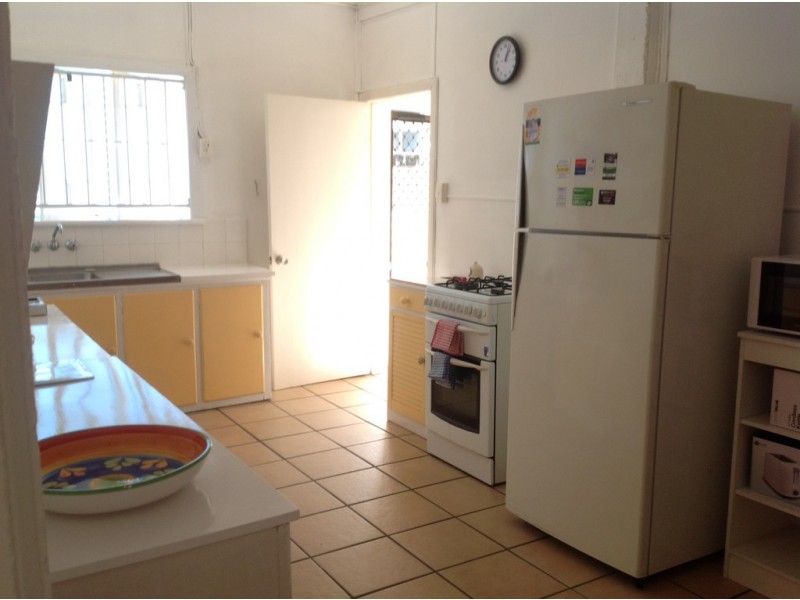 1/81 Eyre Street, North Ward QLD 4810