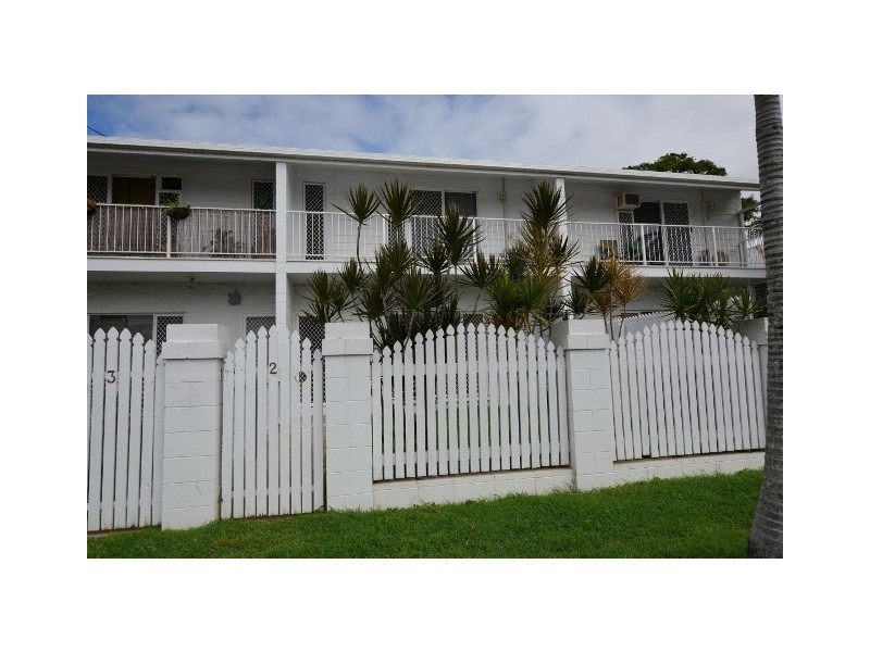 2/36-38 Queens Road, Hermit Park QLD 4812