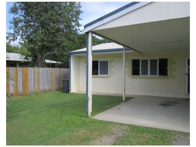 7 SALTBUSH STREET, Rasmussen QLD 4815