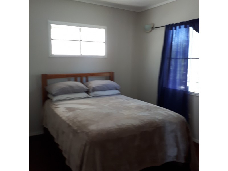 25 Lindeman Avenue, Cranbrook QLD 4814