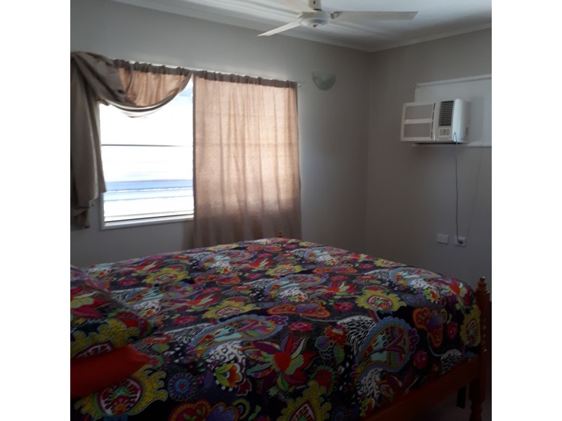 25 Lindeman Avenue, Cranbrook QLD 4814