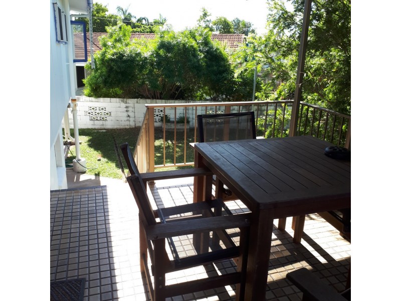 25 Lindeman Avenue, Cranbrook QLD 4814