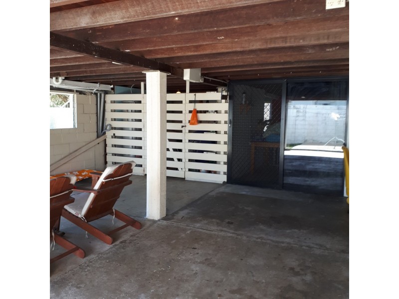 25 Lindeman Avenue, Cranbrook QLD 4814