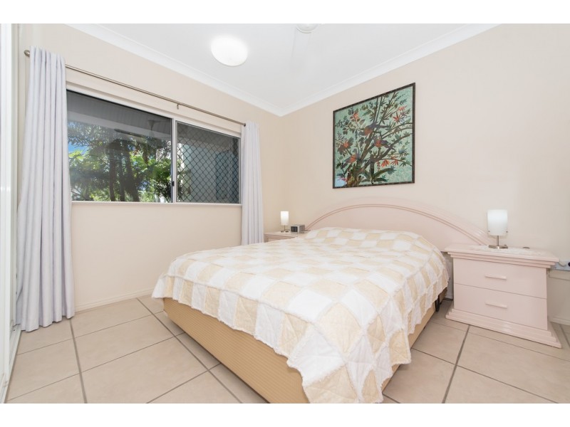 Unit 3 -12 MARTINEZ AVENUE, West End QLD 4810