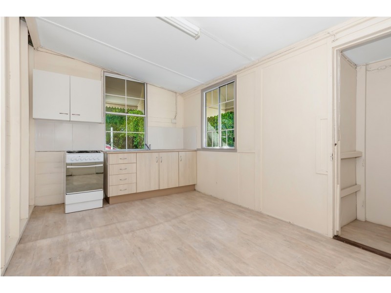 45 ALLEN STREET, South Townsville QLD 4810