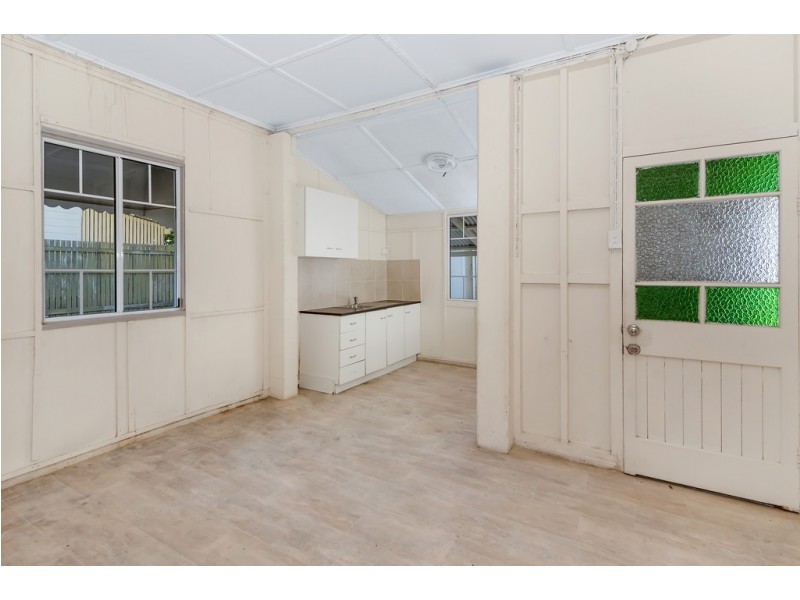 45 ALLEN STREET, South Townsville QLD 4810