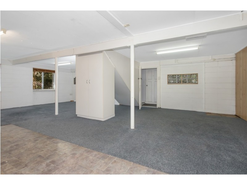 15 Aloomba Crescent, Cranbrook QLD 4814