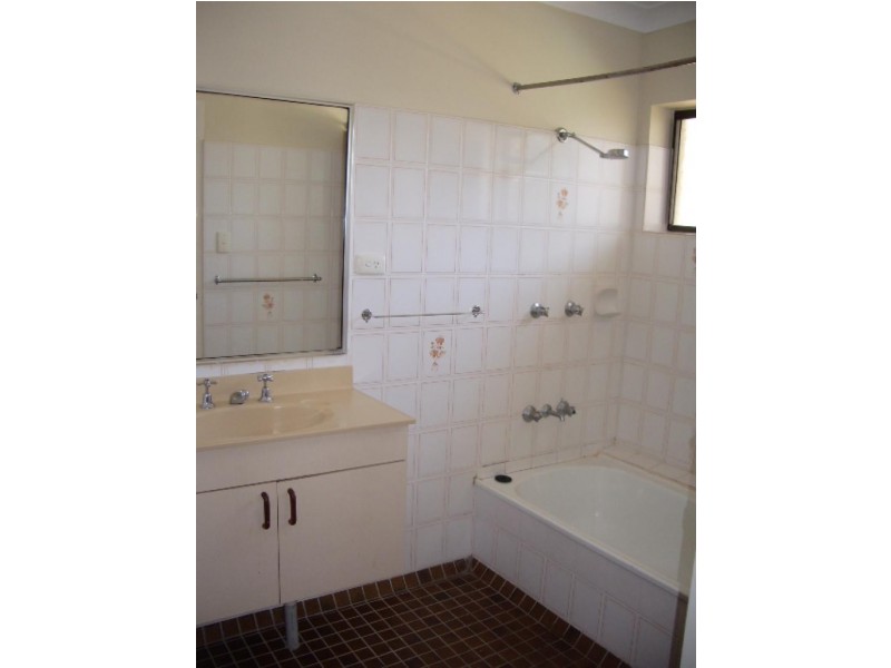 4/139 Mitchell Street, North Ward QLD 4810