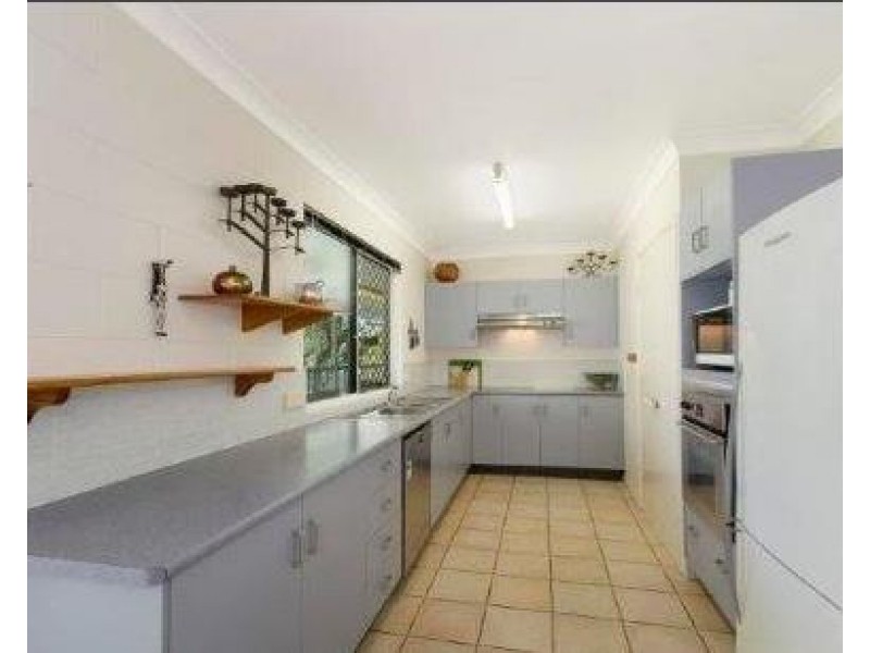 5 BARRACUDA COURT, Cungulla QLD 4816