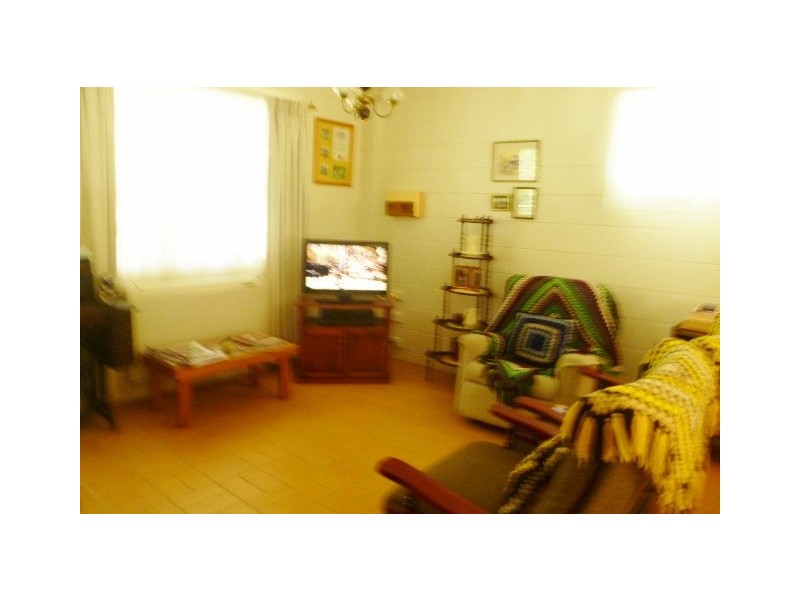 6 Scotia Street, Ravenswood QLD 4816