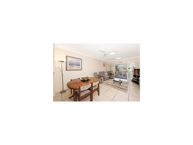 3/12-14 MARTINEZ AVENUE, West End QLD 4810