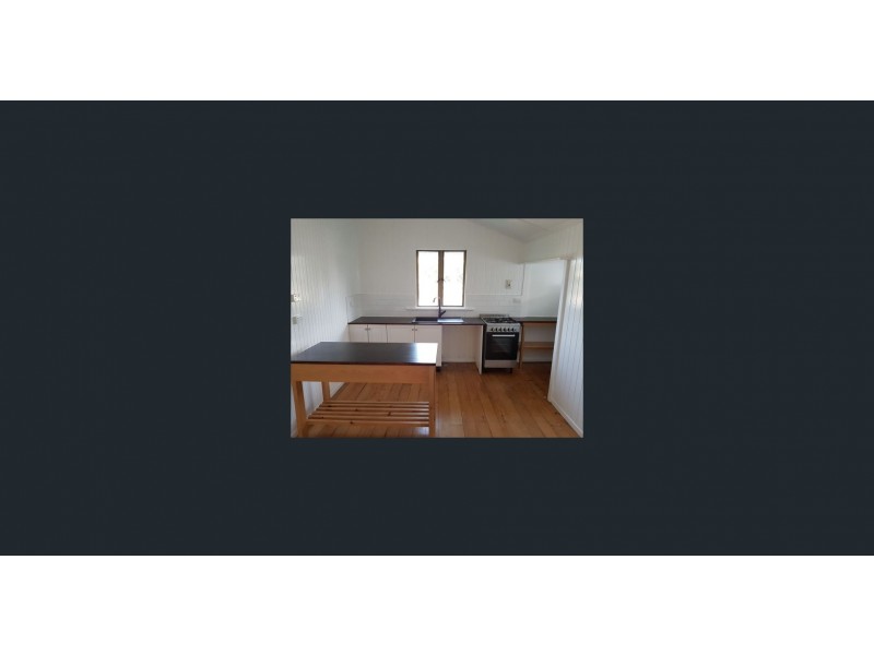 24 GLADSTONE STREET, Pimlico QLD 4812