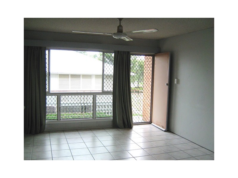 1/135 Mitchell Street, North Ward QLD 4810