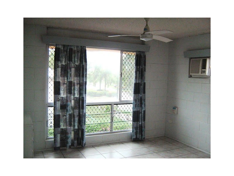 1/135 Mitchell Street, North Ward QLD 4810