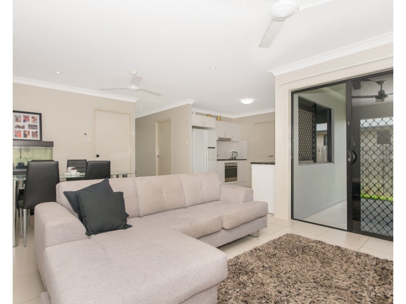 2/32 Conway Street, Mount Low QLD 4818