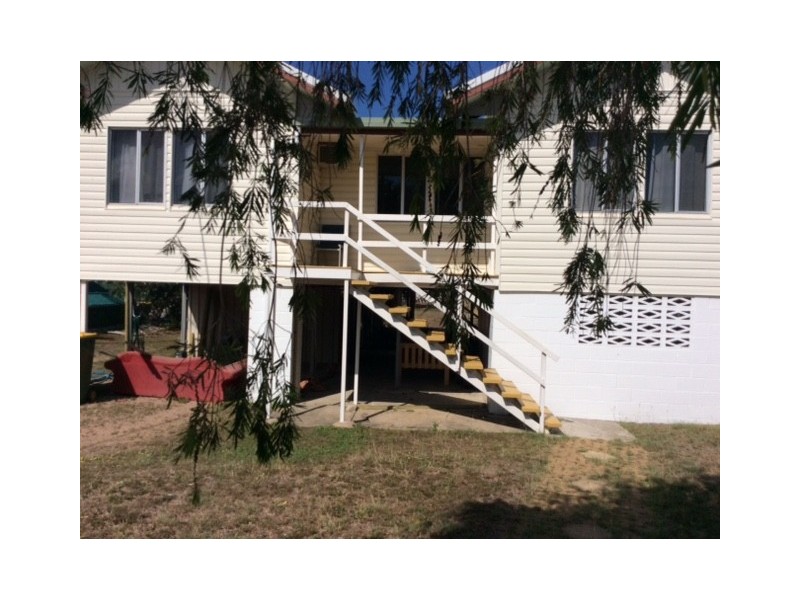 217 Ireland, Oonoonba QLD 4811