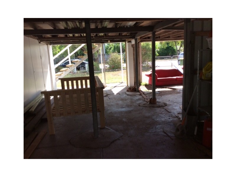 217 Ireland, Oonoonba QLD 4811