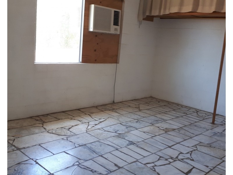 34 Old Bridge Road, Long Pocket QLD 4850