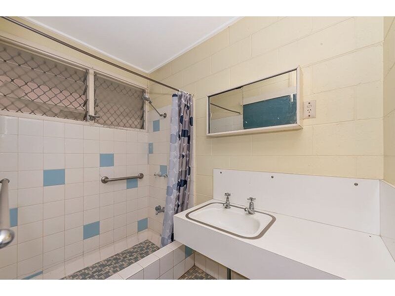 138 EYRE STREET, North Ward QLD 4810