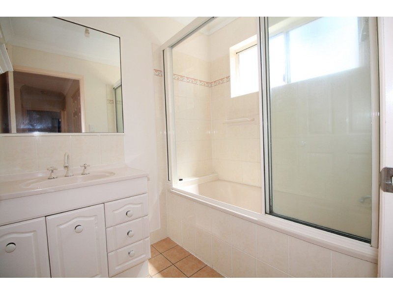 23 Woodlake Avenue, Kirwan QLD 4817