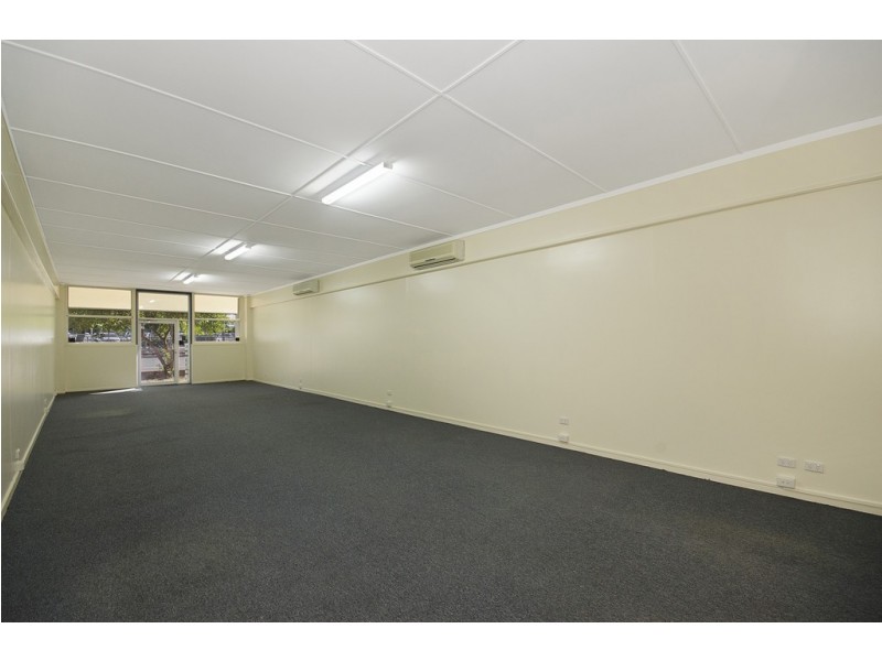 U4/36-40 Ingham Road, West End QLD 4810