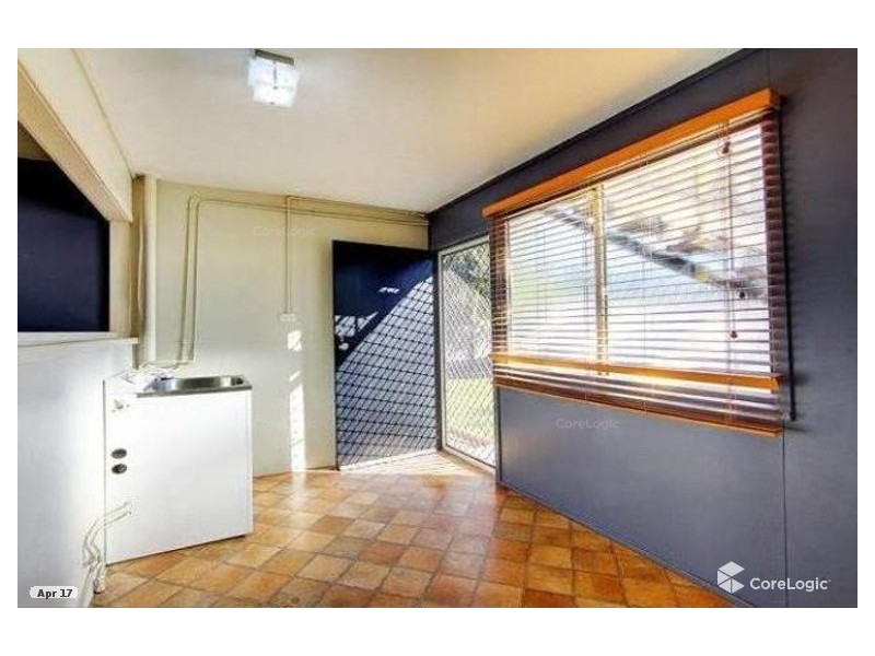 4/19 Carr Street, Hermit Park QLD 4812