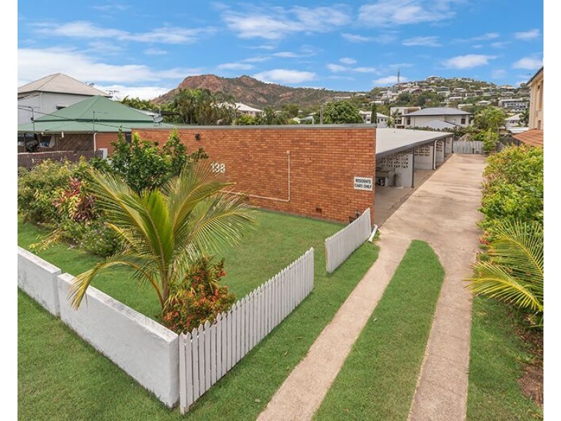 2/138 Eyre Street, North Ward QLD 4810