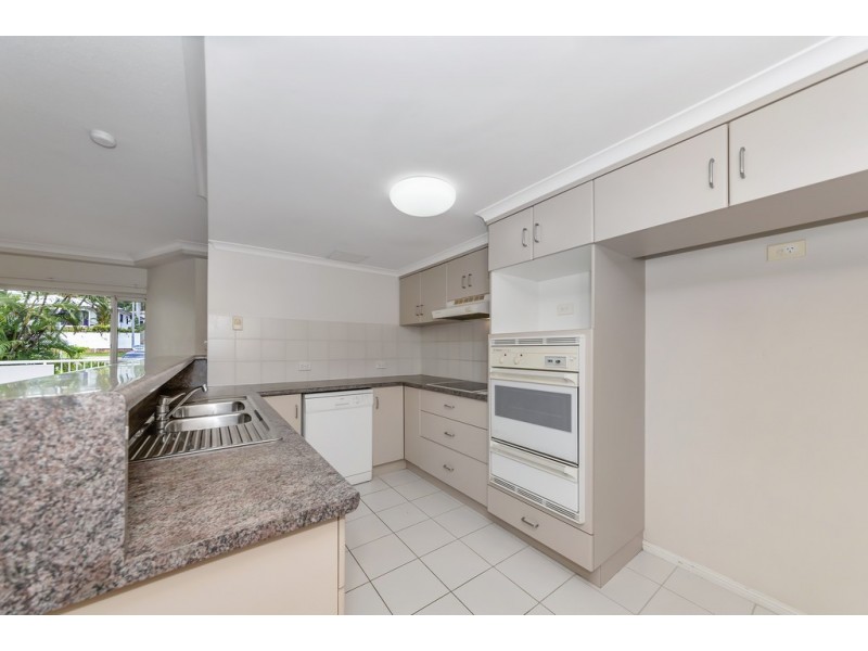 Unit 7/ 6 ALEXANDRA STREET, North Ward QLD 4810