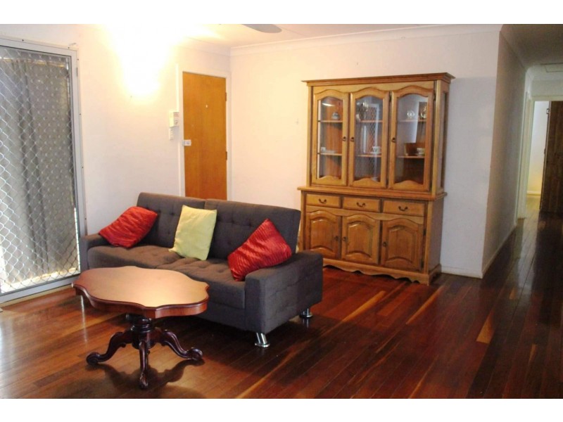 27 Lanark Street, Kirwan QLD 4817