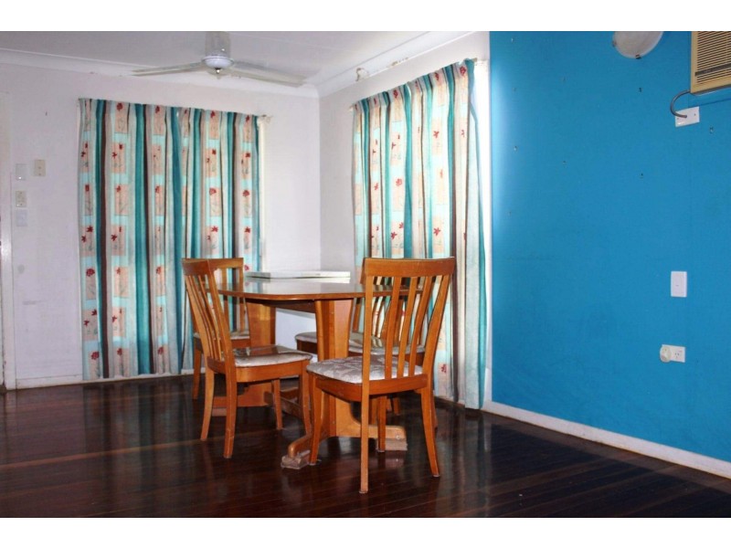 27 Lanark Street, Kirwan QLD 4817