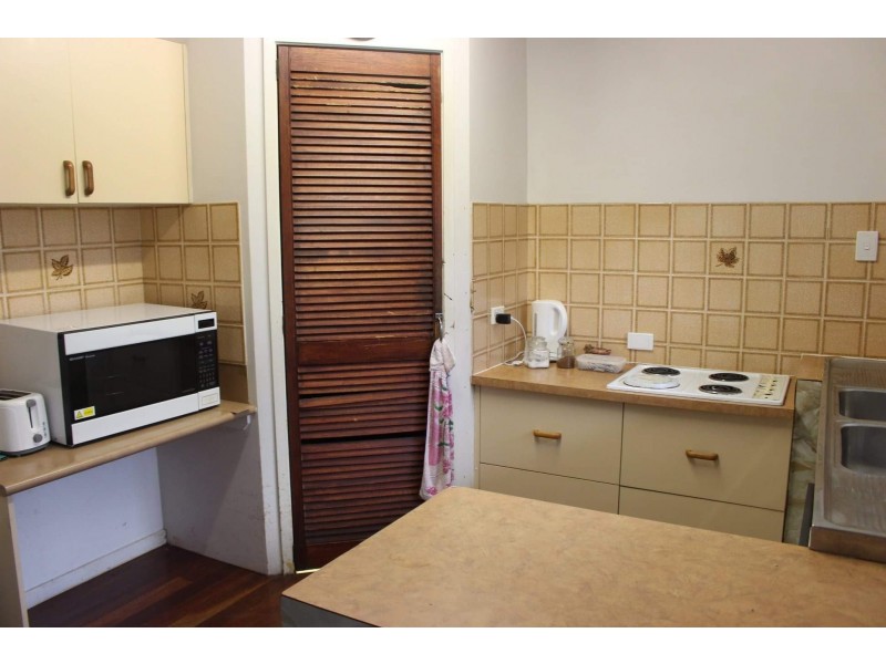 27 Lanark Street, Kirwan QLD 4817