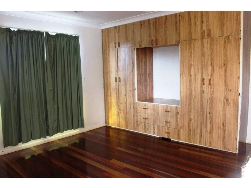 27 Lanark Street, Kirwan QLD 4817