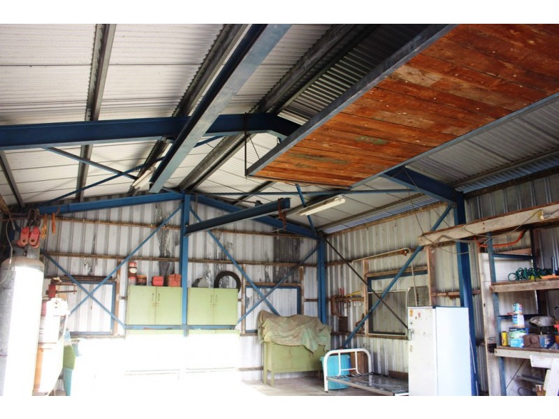 27 Lanark Street, Kirwan QLD 4817