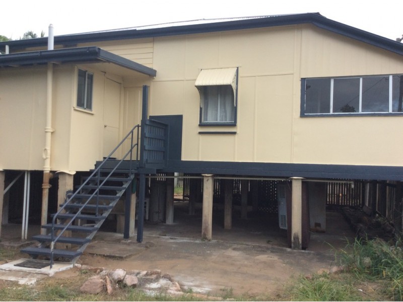 16 CANNAN STREET, South Townsville QLD 4810