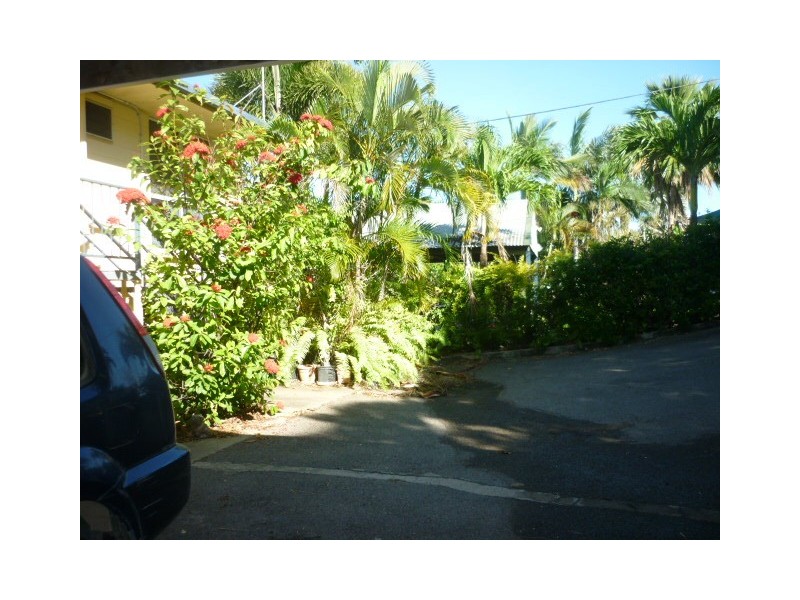 2/20 Willmett Street, North Ward QLD 4810