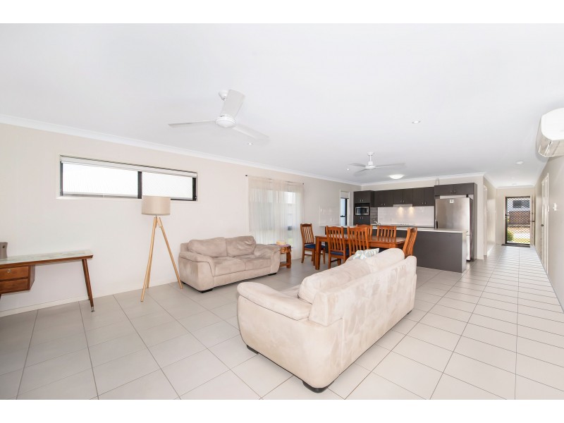 3 HOLBOURNE STREET, Bushland Beach QLD 4818