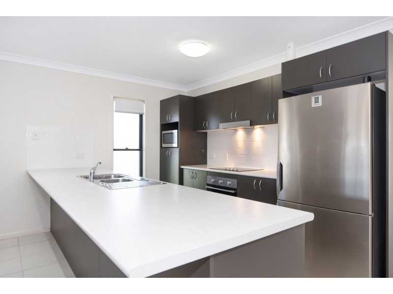 3 HOLBOURNE STREET, Bushland Beach QLD 4818