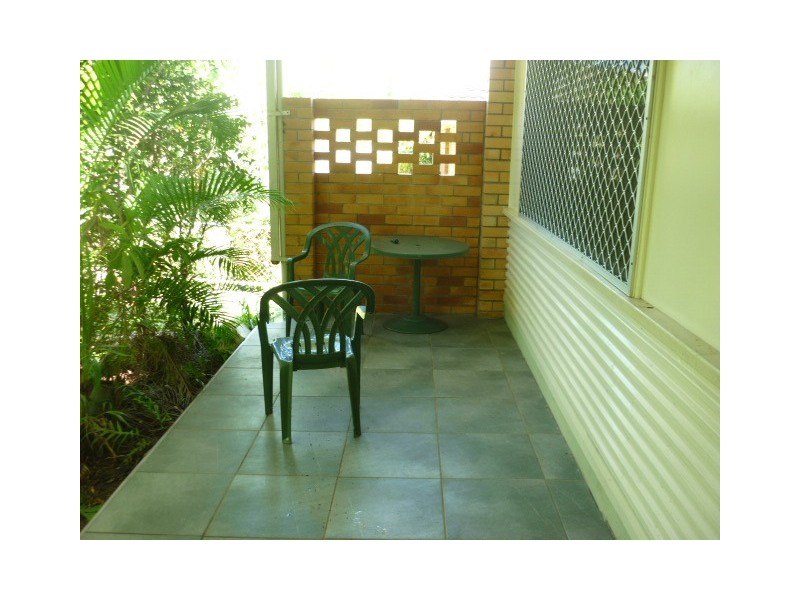 4/2 Burke Street, North Ward QLD 4810