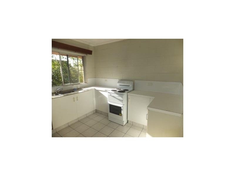 8 / 22 Mitchell Street, North Ward QLD 4810