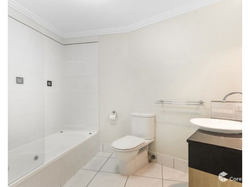 7/18-30 Sir Leslie Thiess Drive, North Ward QLD 4810