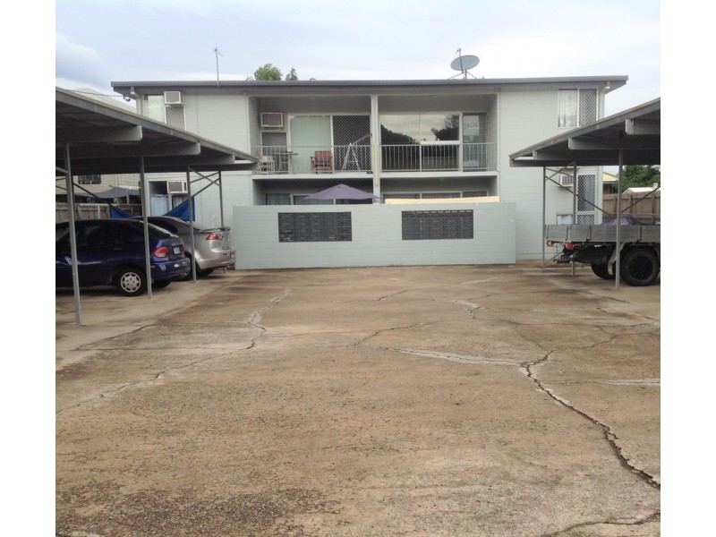 2/16 RALSTON STREET, West End QLD 4810